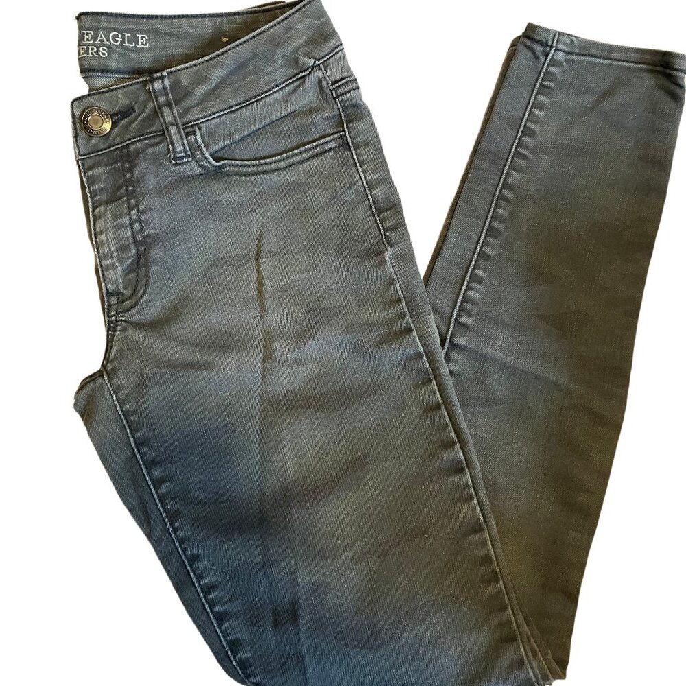 EUC American Eagle Camo Stretch Jeggings Size: 2